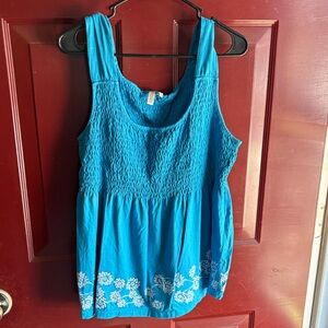 Blue tank top